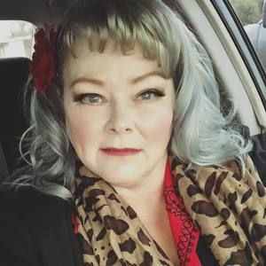 Meet your Posher, Stacie